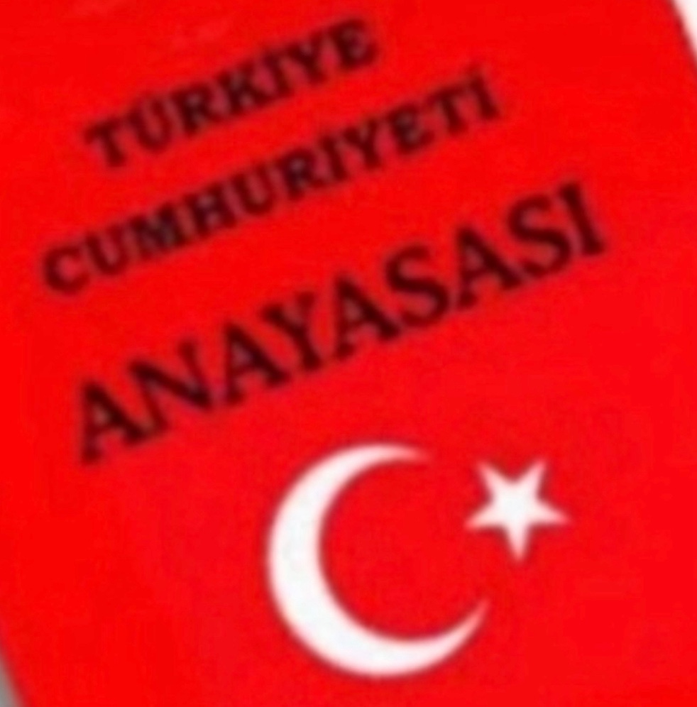 MEVCUT ANAYASA’YI İLGA EDİP YENİ BİR ANAYASA YAPMAK HUKUKEN MÜMKÜN&nbsp;MÜ?